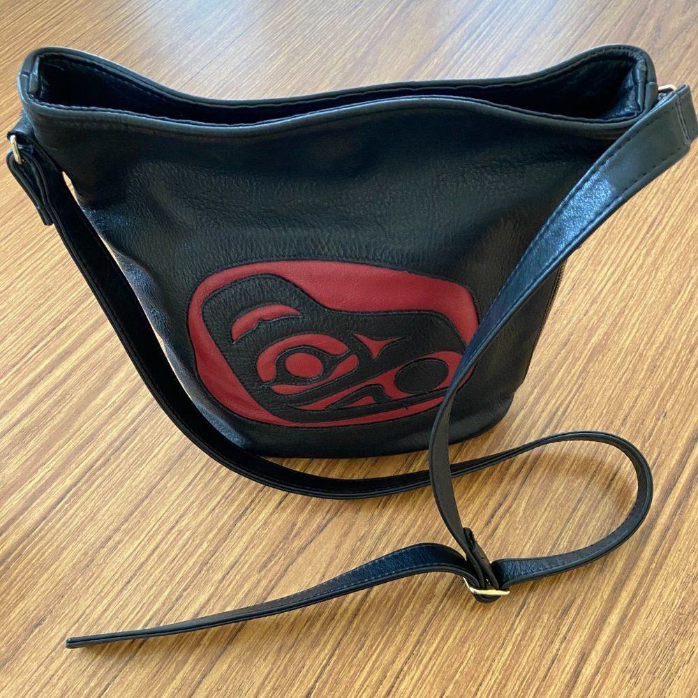 Ursula - Crossbody Bag Purse made in Canada - Picture 4 of 5